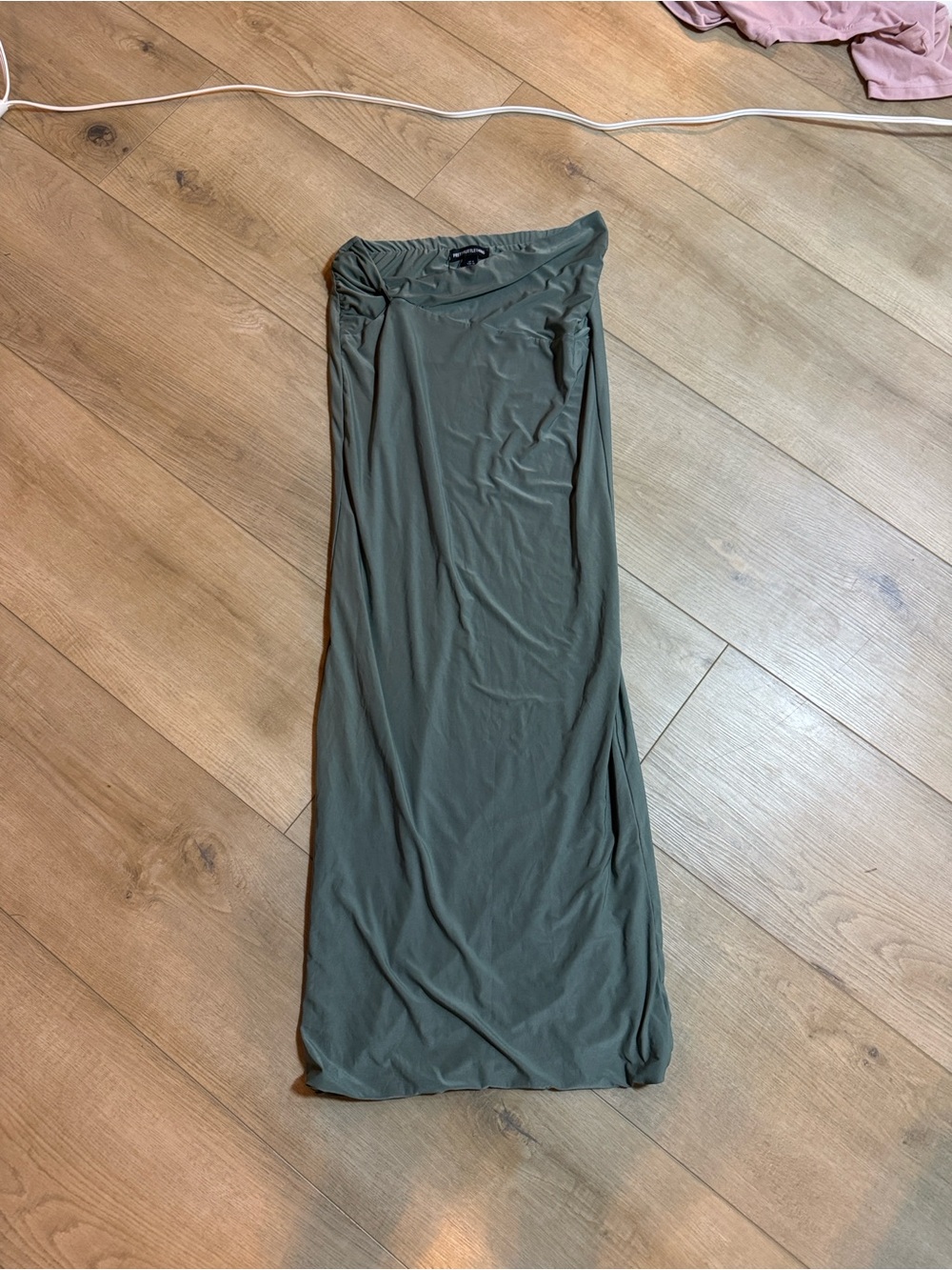 PrettyLittleThing Olive Green Maxi Skirt